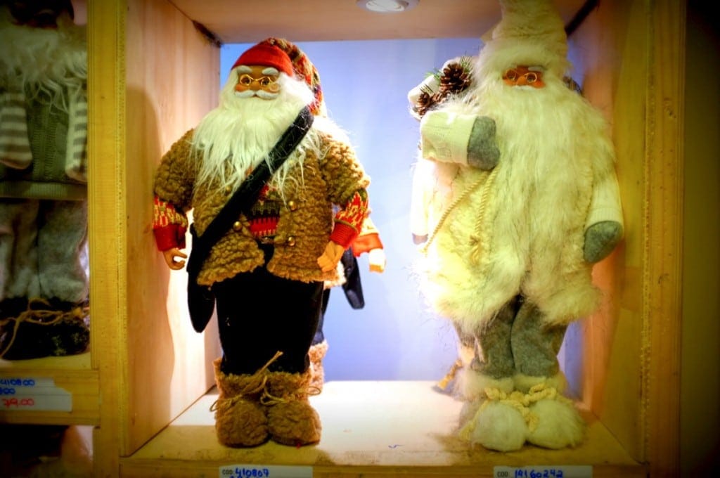 Bonecos de Papai Noel na XMAS Decor para decorar sua Árvore de Natal